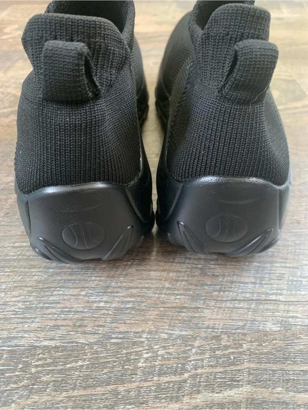Men's Slip-On Knit Walking Shoes - Black